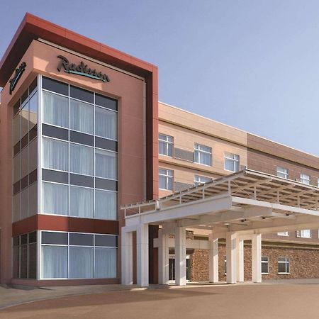 Radisson Kingswood Hotel & Suites, Фредериктон Экстерьер фото
